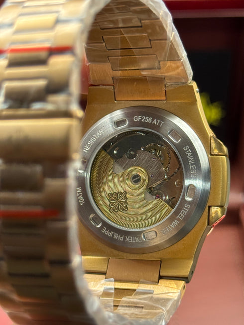 Patek-Philippe Nautilus Automatic