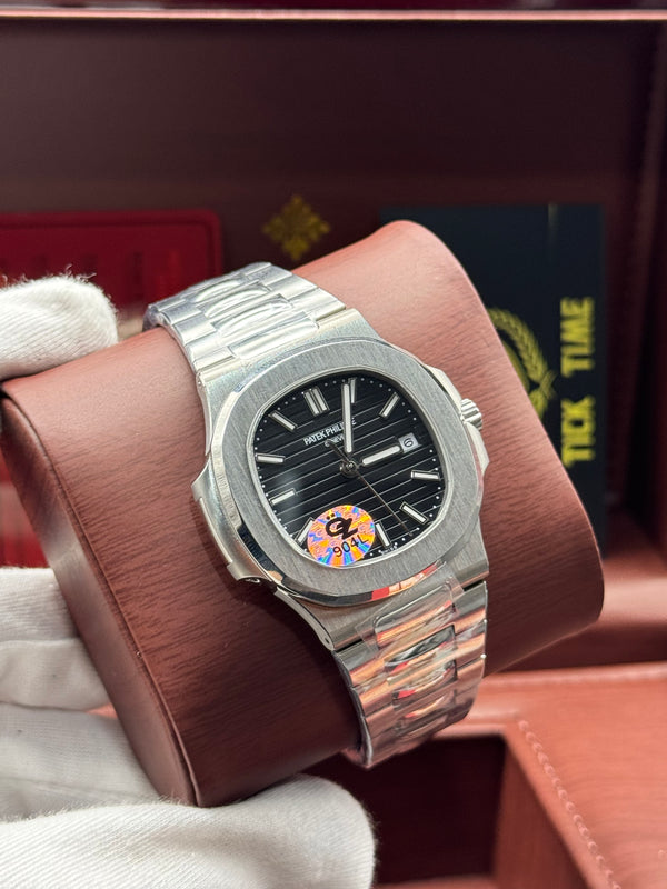 Patek-Philippe Nautilus black dial