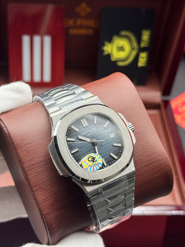Patek-Philippe Nautilus blue dial