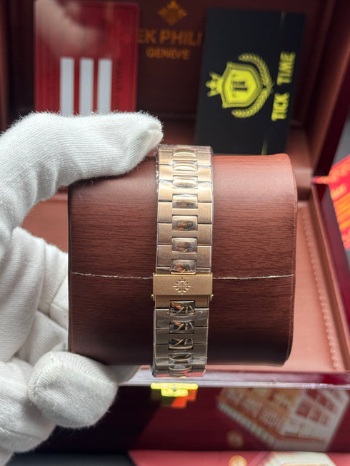 Patek- PHILIPPE STEEL NAUTILUS