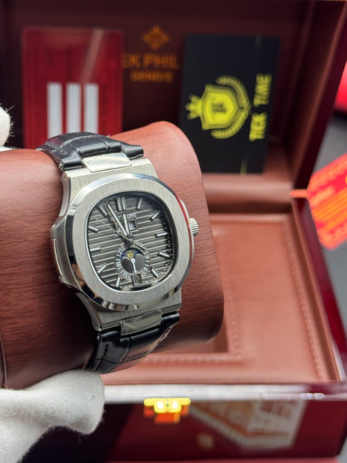 Patek-Philippe Nautilus Automatic GMT Moonphase Men's