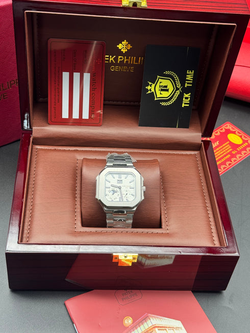 Patek philippe 5822 cubitus 240ps 45*11mm